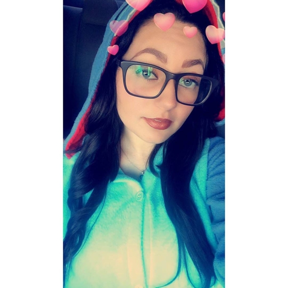 Meet the Posher Other - Meet your Posher, Lacey